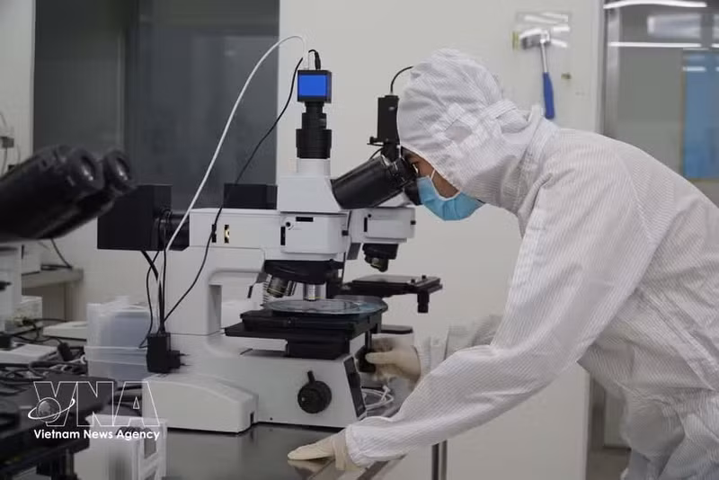 胡志明市高科技园区研发中心半导体技术实验室。（图片来源：越通社）