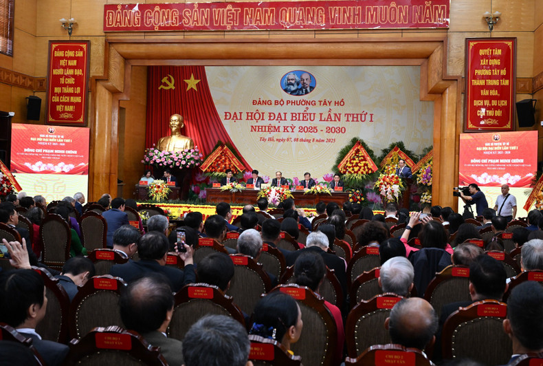 会议全景。 anh-6.jpg