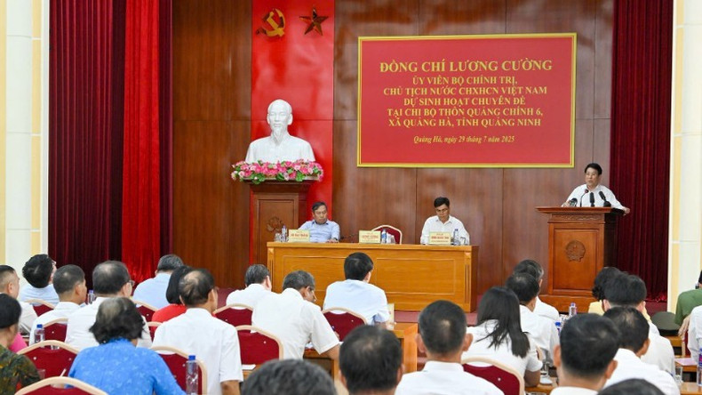 国家主席梁强在会上致辞。 297cuong.jpg