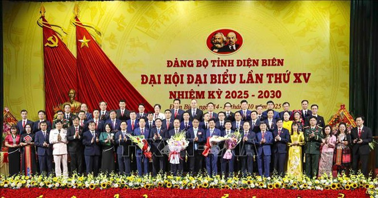 越共奠边省第十五次代表大会(2025-2030任期)经过3天的紧张工作和认真讨论,于10月16日圆满落幕。(图片来源:越通社) 1610dangbodienbien.jpg