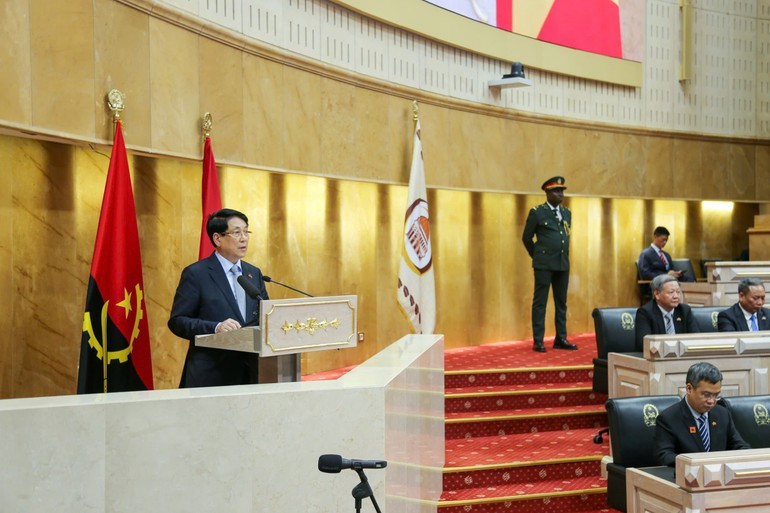 国家主席梁强在会上发表讲话。(春奇 摄) 88cuong2.jpg