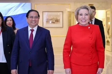 范明正总理会见俄罗斯联邦委员会主席瓦莲京娜·马特维延科