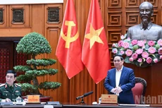 范明正总理在会上发表讲话。（陈海 摄）