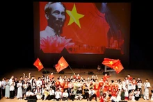 “自豪的一片江山”文艺盛会在日本大阪举行。