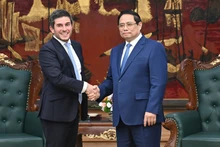 范明正总理会见富时罗素股票和多元资产全球主管杰拉尔德·托勒达诺。