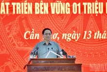 范明正总理在会议上发指导性讲话。
