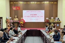 越南与阿尔及利亚友好协会第四次代表大会场景。（图片来源：越通社）