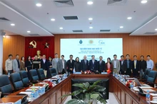 与会代表合影。（图片来源：vass.gov.vn）