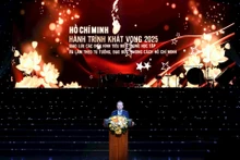 苏林总书记在活动上发表讲话。（图片来源：hanoimoi.vn）