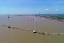 越南金瓯省党员为国家发展献计献策【视频】