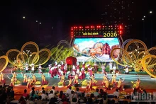 2026丙午年春节“水岸繁市”迎春花市开幕式上的文艺节目。