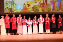 旅居富山越南人参加活动。