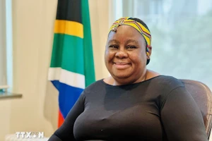 南非驻越南大使维伊丝瓦·图莱洛。（图片来源：越通社）