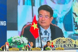 越南最高人民检察院检察长阮辉进出席东盟检察长会议。（图片来源：保护法律报）