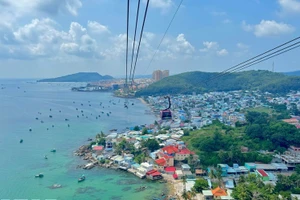 富国岛的菠萝岛缆车。（图片来源：越通社）