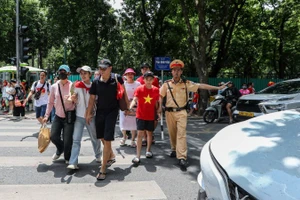 庆典彩排期间河内部分道路禁止各类车辆通行。