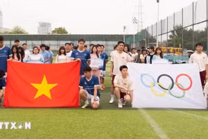 2026年体育节吸引了来自北京、天津各高校的众多留学生参与。（图片来源：越通社）