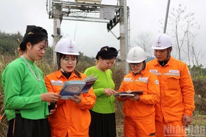 经济通过产量增长让企业“走得更快”，而文化则以信任、担当与社会信誉支撑企业“走得更远”。（安原 摄）