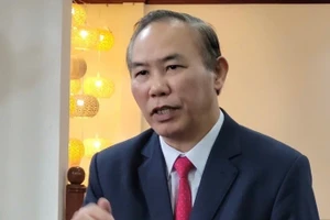 冯德进副部长相信越南将成功解除“黄牌”警告，维持负责任的渔业，确保可追溯性透明，实现可持续发展。