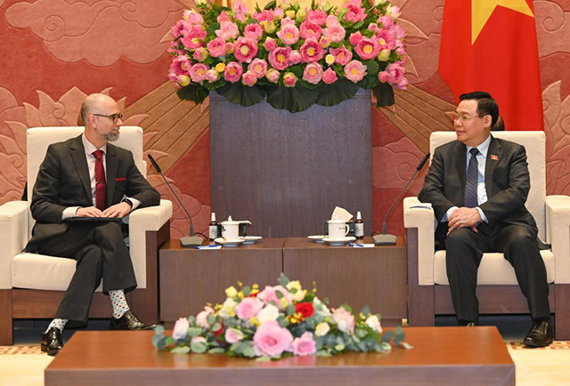 越南国会主席王廷惠分别会见美国和加拿大驻越南大使(组图) ảnh 6 越南国会主席王廷惠分别会见美国和加拿大驻越南大使(组图) ảnh 6