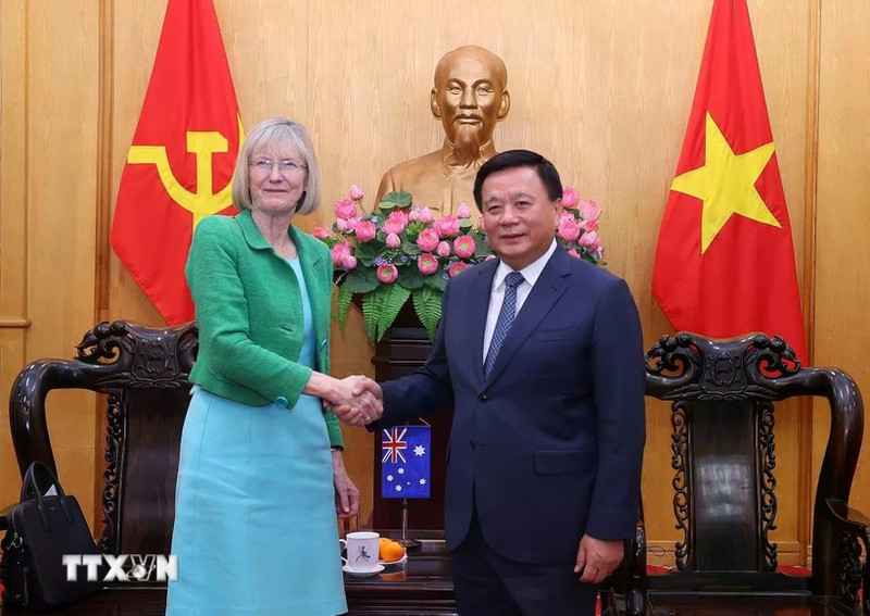 阮春胜院长会见澳大利亚驻越南大使吉莉安·伯德。（图片来源：越通社）