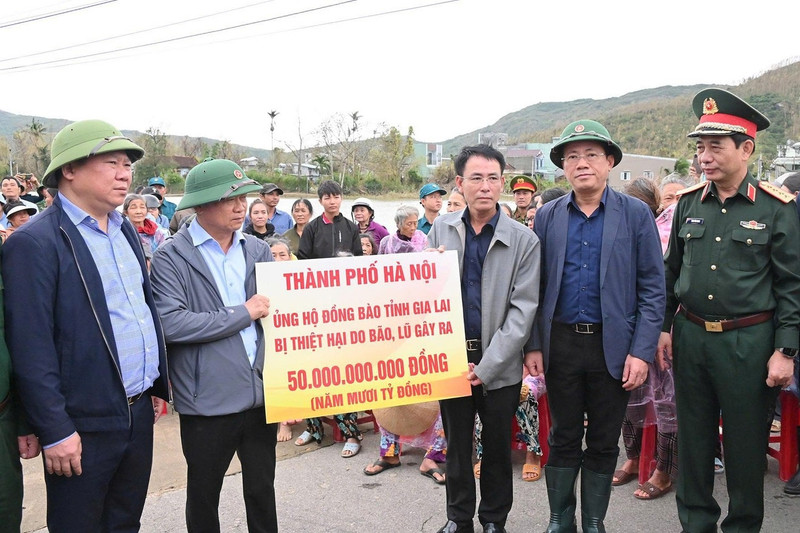 河内市向嘉莱省提供抗洪救灾紧急援助。（图片来源：越通社）