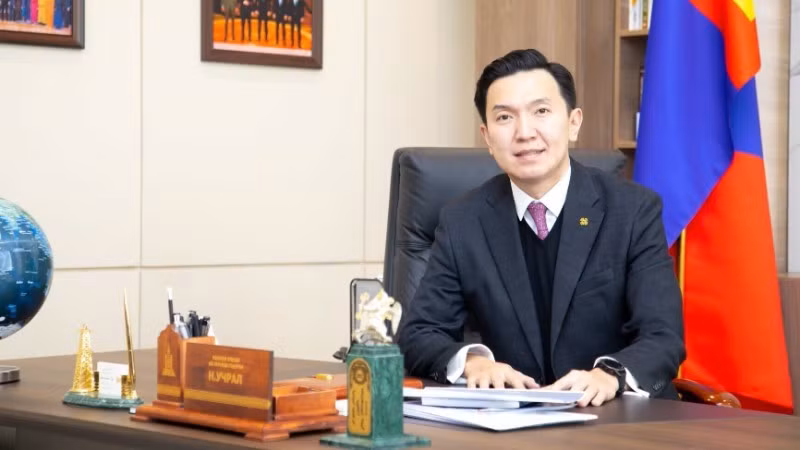 尼亚姆奥索尔·乌其拉勒先生当选蒙古人民党主席。（图片来源；Weforum.org）