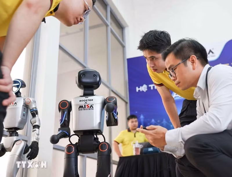2026年人工智能节上的机器人展示活动。（图片来源：越通社）