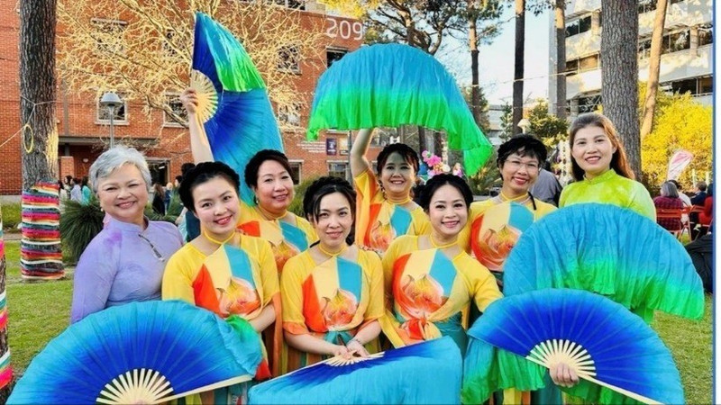 旅居澳大利亚越南人社群的活动之一。（图片来源：越通社）