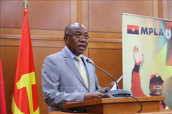 安哥拉人民解放运动（MPLA）中央政治局委员、外事书记曼努埃尔•多明戈斯•奧古斯托。（图片来源：越通社）