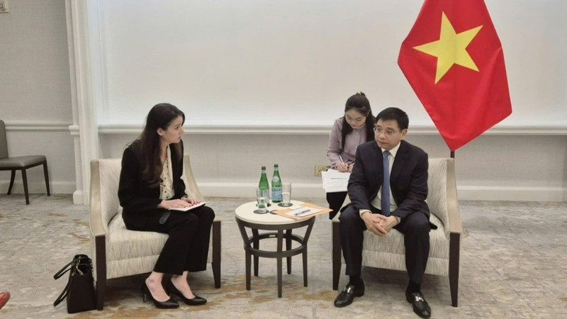 越南财政部将因特尔视为长期战略合作伙伴。（图片来源：财政部）