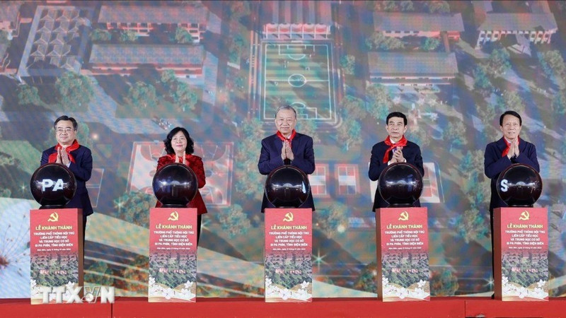 苏林总书记出席奠边省西巴品九年一贯制寄宿学校落成典礼。（图片来源：越通社）