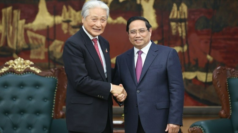 越南政府总理范明正会见日本栃木县知事福田富和。（图片来源：VGP）