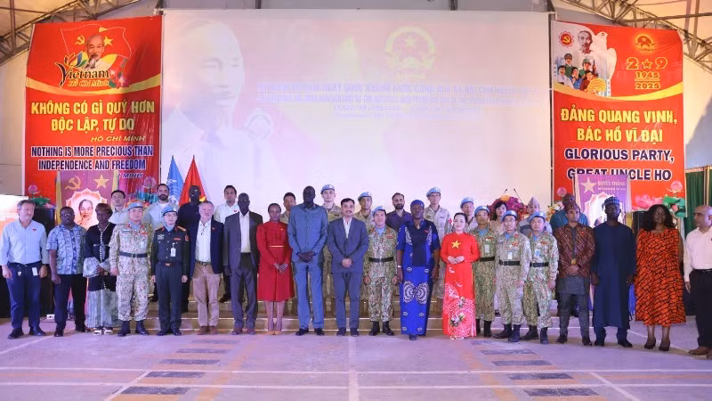 越南驻阿卜耶伊维和部队举行国庆80周年庆祝活动。