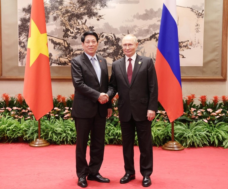 越南国家主席梁强会见俄罗斯总统普京。（图片来源：越通社）