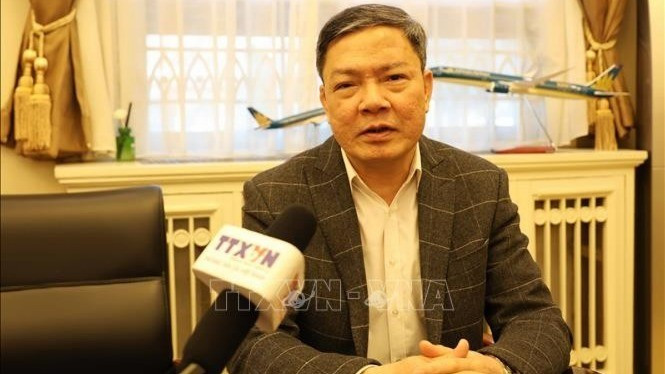 越南驻中国商务参赞农德来在北京接受越通社记者专访。（图片来源：越通社）