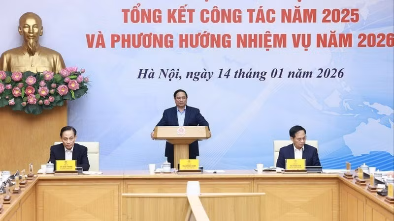 范明正总理主持会议。（图片来源：越通社）