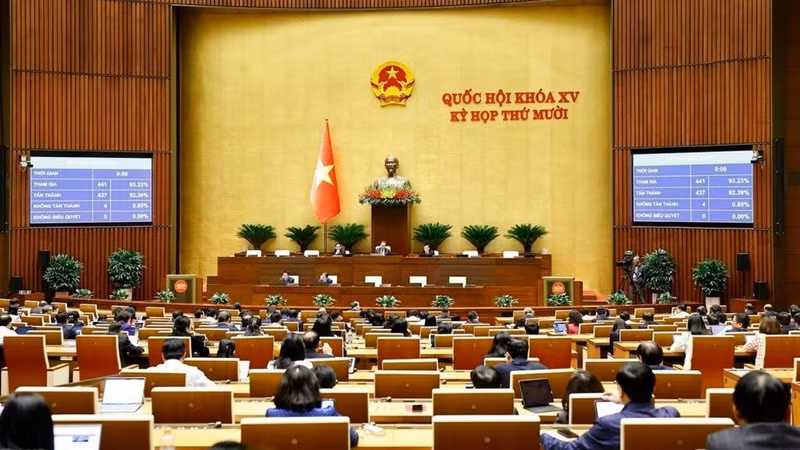 越南第十五届国会第十次会议场景。（图片来源：越通社）