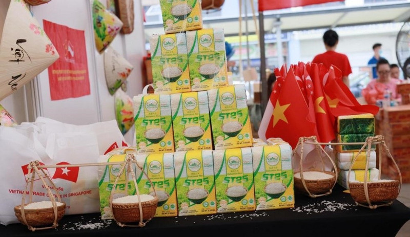 附图:越南ST25大米。