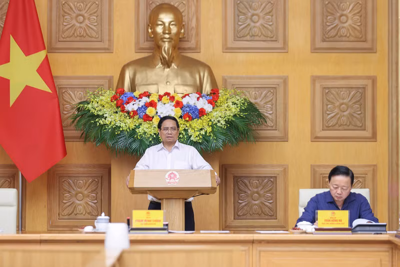 范明正总理主持会议。（图片来源：越通社）
