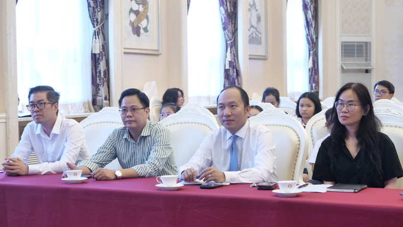 越南大使馆官员出席交流会。 a03-p2247536.jpg