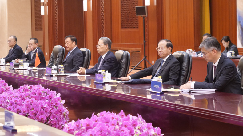 中国全国人大常委会委员长赵乐际发表讲话。 a04-p2293270.jpg