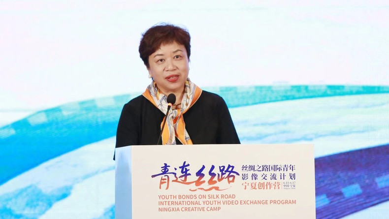 中国外文局副总编辑、中国对外书刊出版发行中心主任陈实在宁夏创作营开班仪式上发言。 a08.jpg