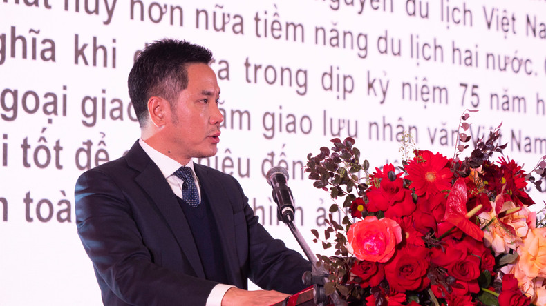 宁成功公使发言。 a01-p2416626-1.jpg