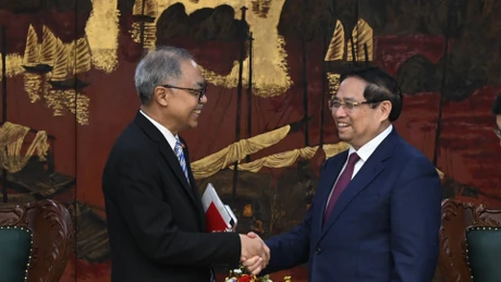 范明正总理会见印度尼西亚驻越大使。（陈海 摄）