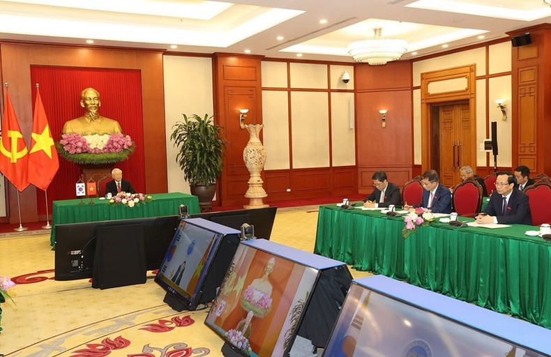 越共中央总书记阮富仲同韩国总统尹锡悦举行会谈(组图) ảnh 1 越共中央总书记阮富仲同韩国总统尹锡悦举行会谈(组图) ảnh 1