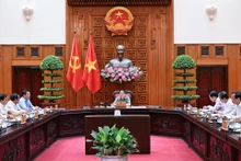范明正总理主持会议。