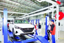 宁平省现代成工汽车工厂生产线。