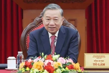 越共中央总书记苏林与美国总统特朗普通电话。