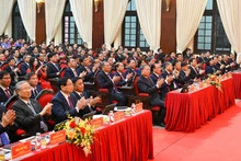 越共中央总书记苏林以及党和国家领导人出席大会。